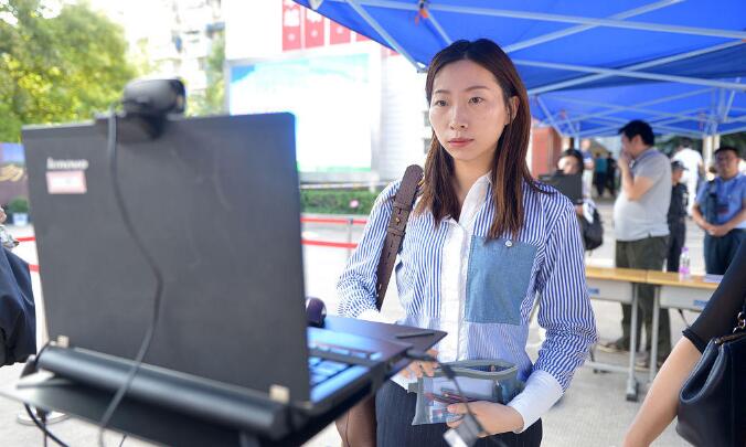 2017年國家司法考試啟用智能人證合一核驗系統