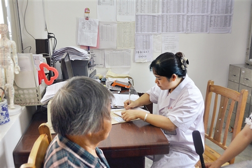 社保卡讀卡器進村 就醫醫保即時結算