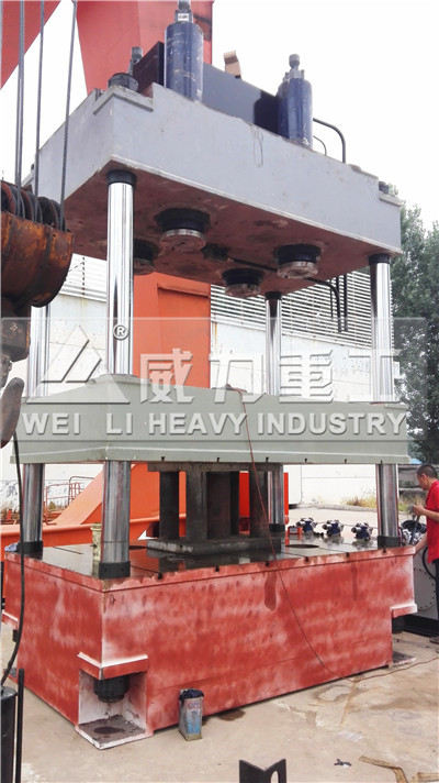 500噸四缸液壓機(jī)