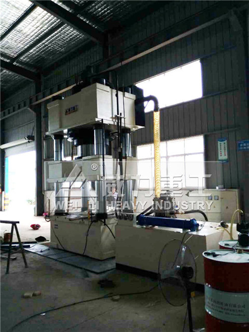 1200噸液壓機(jī)