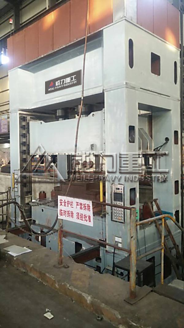 YW34-5000T液壓機