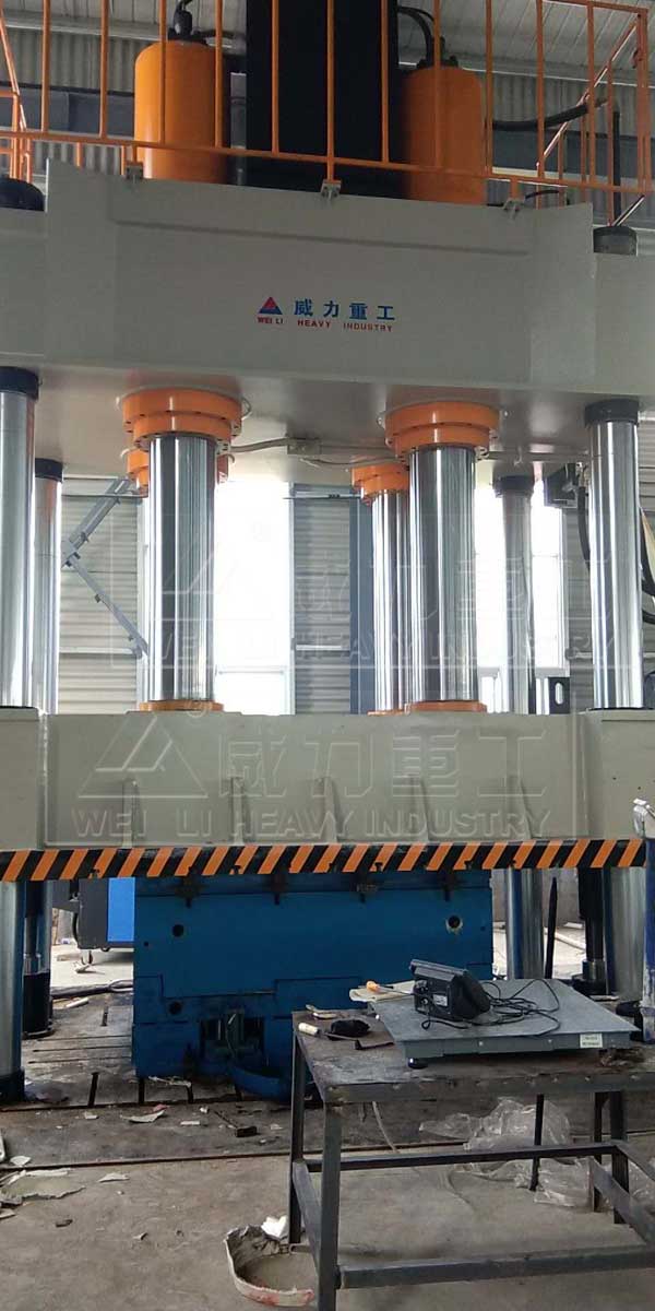 1600噸玻璃鋼化糞池液壓機