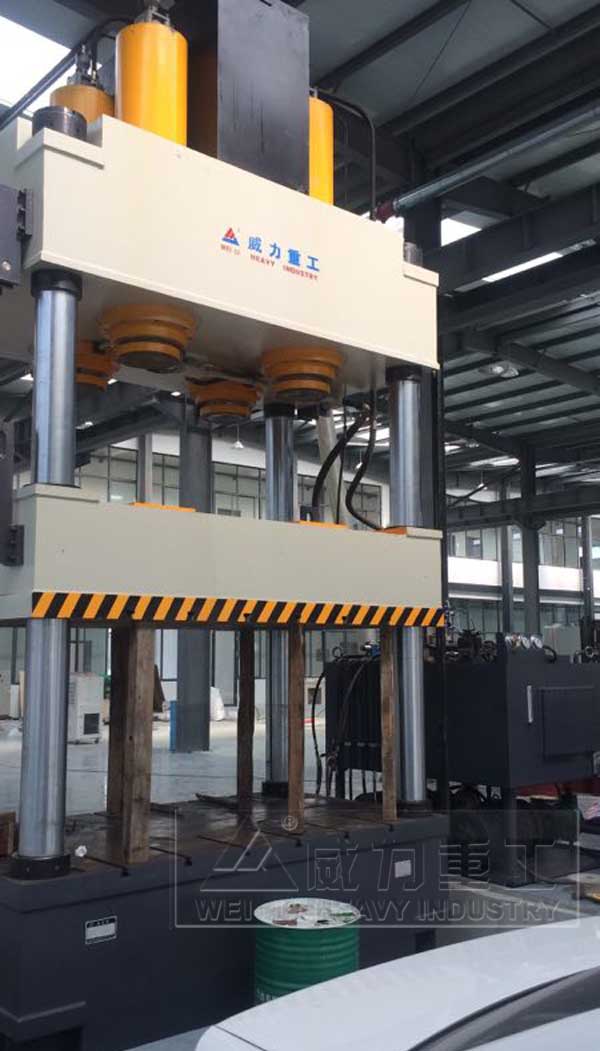1000噸四柱拉伸壓力機(jī)