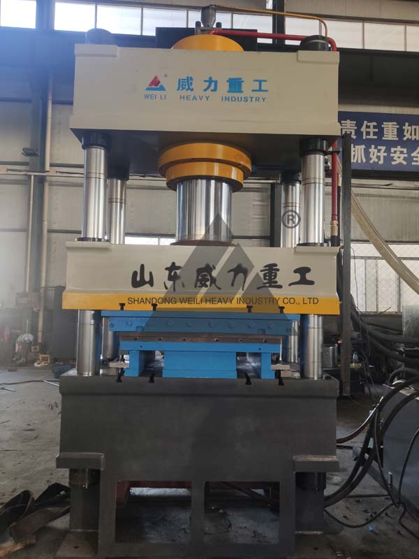400噸不銹鋼水箱模壓板液壓機(jī)